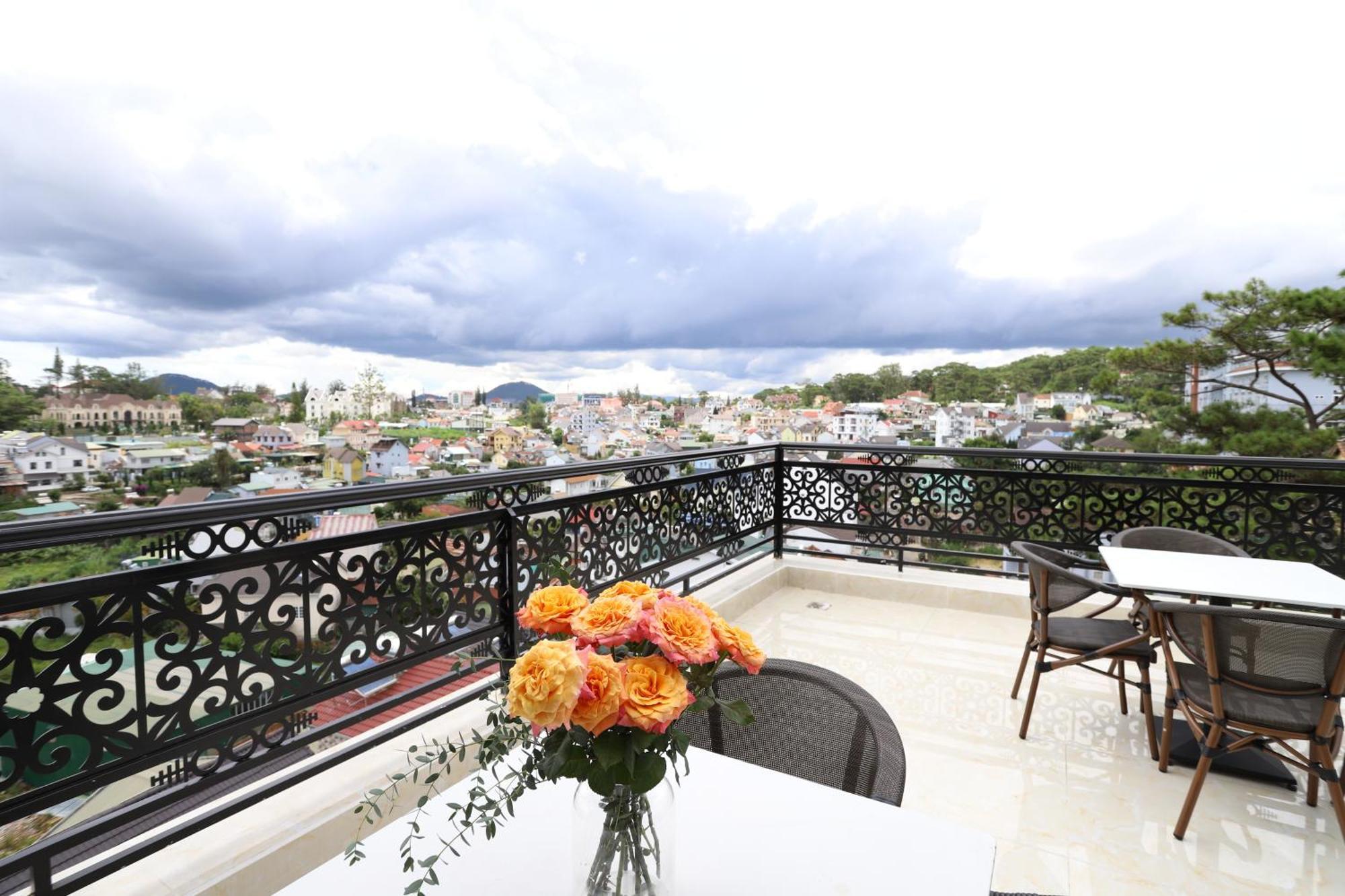 Le Marais Hotel Dalat Extérieur photo